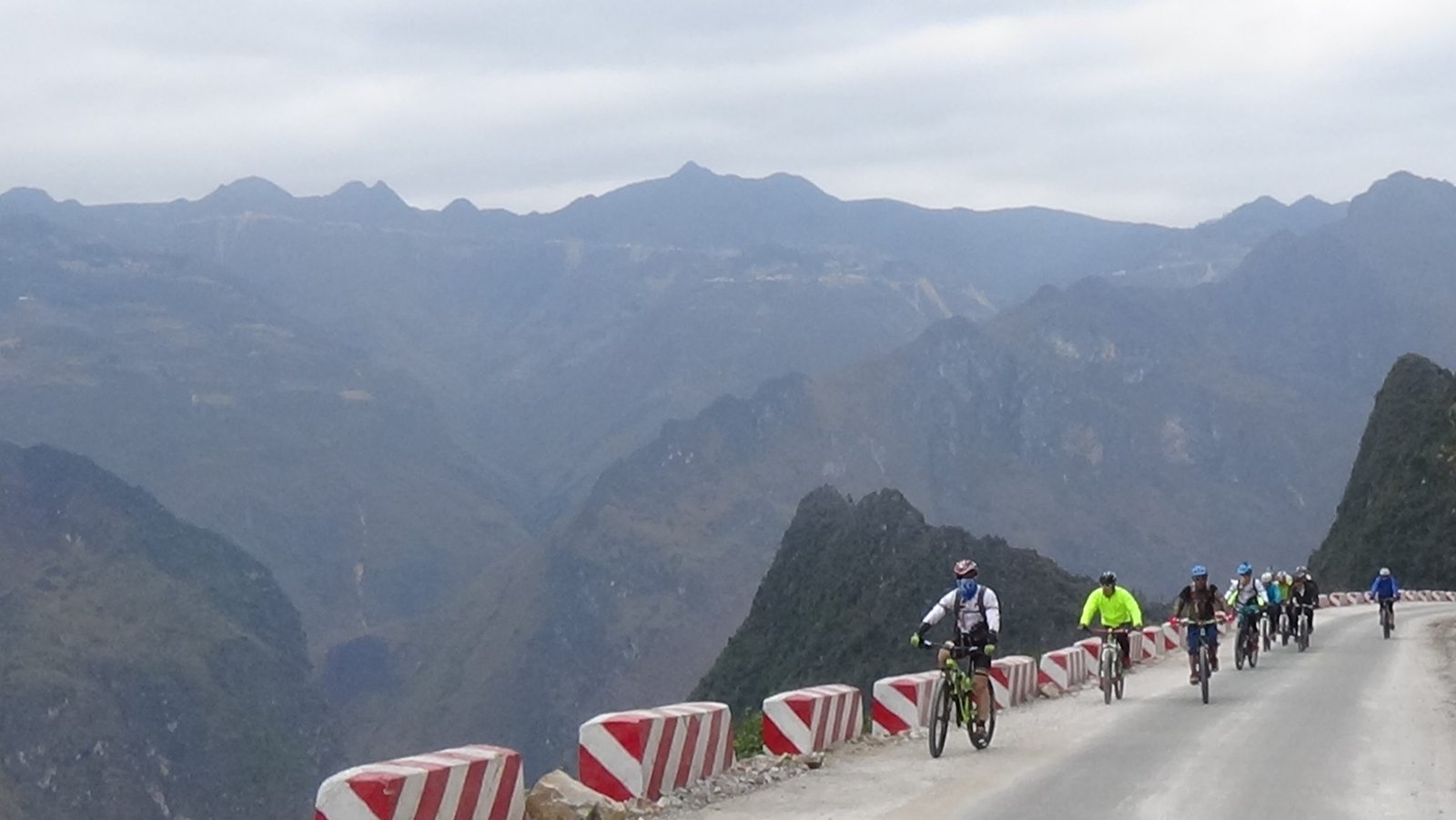 10-Day Ha Giang Loop & Hoang Su Phi Cycling Adventure